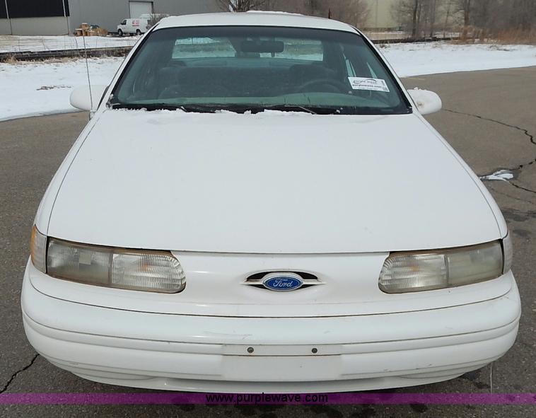 image for item I5099 1994 Ford Taurus GL
