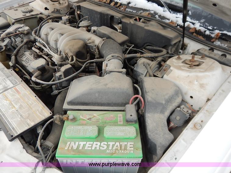 image for item I5099 1994 Ford Taurus GL