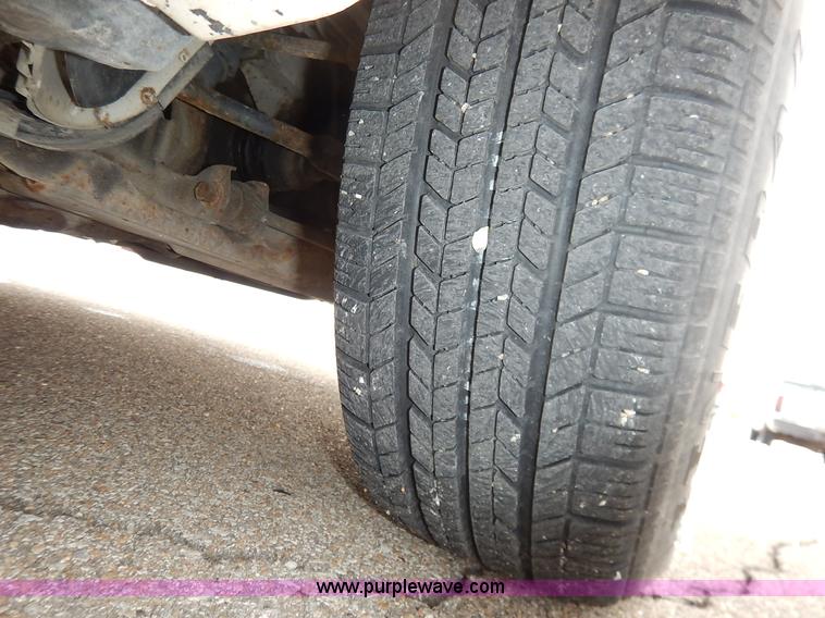 image for item I5099 1994 Ford Taurus GL
