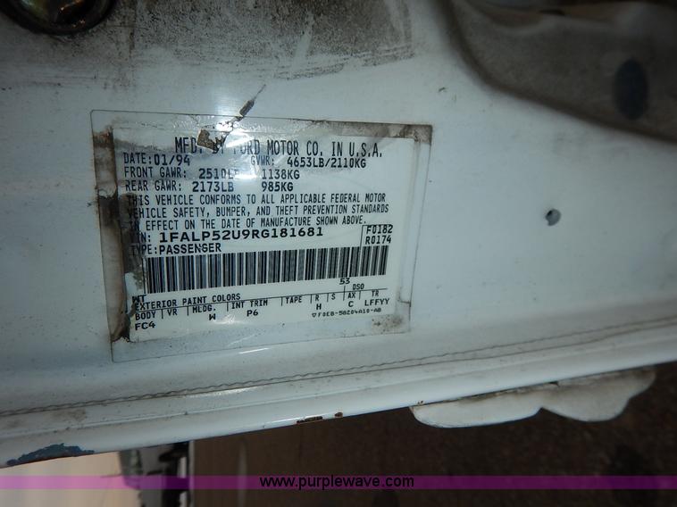 image for item I5099 1994 Ford Taurus GL