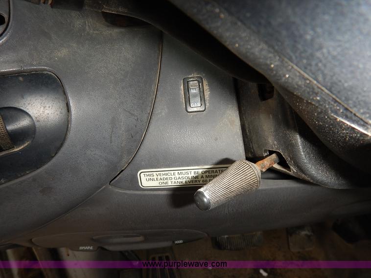 image for item I5100 1999 Ford F150 pickup truck