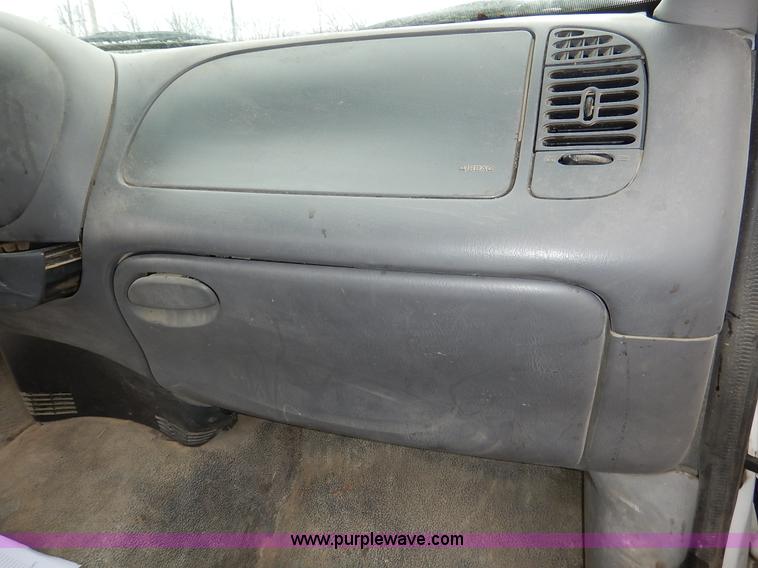 image for item I5100 1999 Ford F150 pickup truck