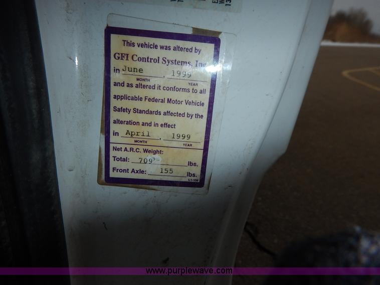 image for item I5100 1999 Ford F150 pickup truck