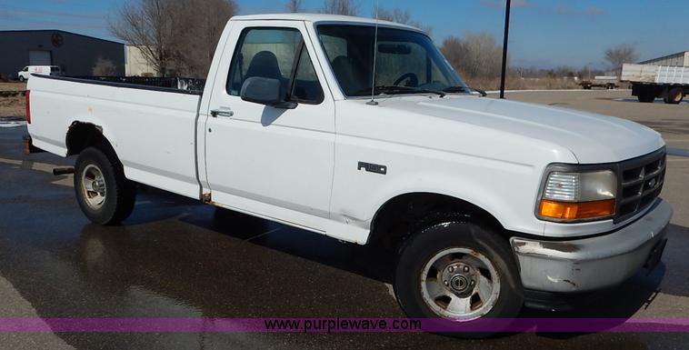 image for item I5102 1996 Ford F150 XL pickup truck