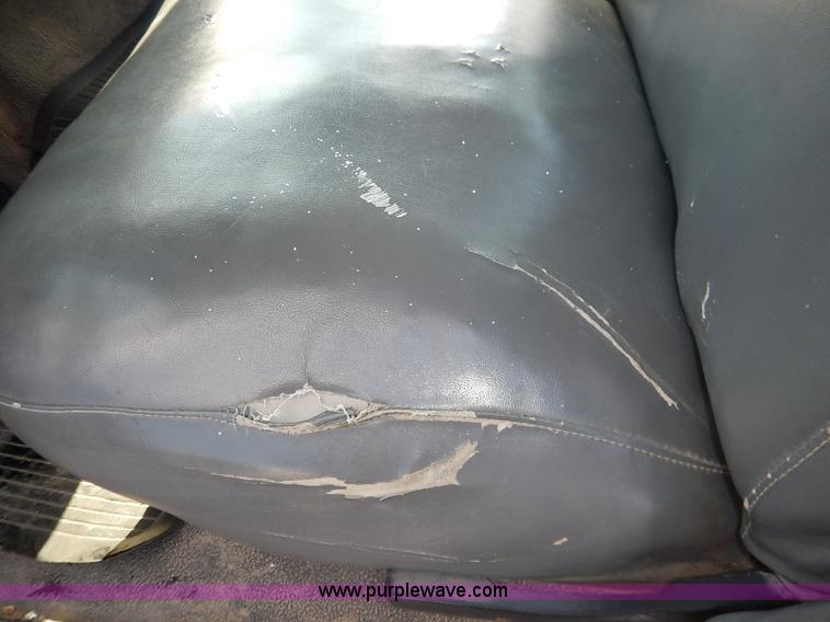 image for item I5102 1996 Ford F150 XL pickup truck