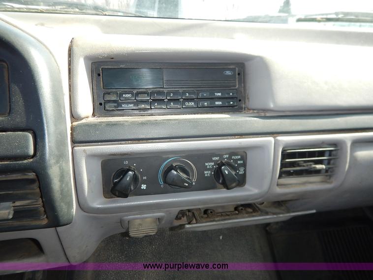 image for item I5102 1996 Ford F150 XL pickup truck