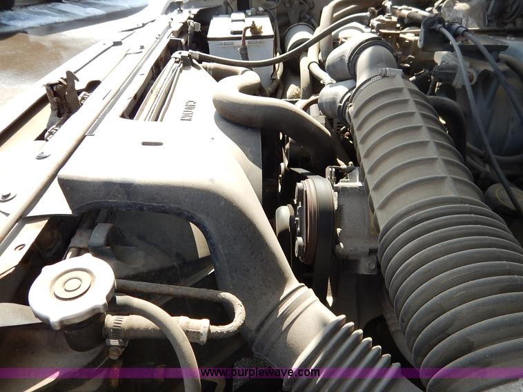 image for item I5102 1996 Ford F150 XL pickup truck