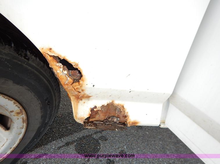 image for item I5102 1996 Ford F150 XL pickup truck