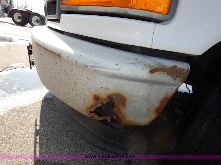 image for item I5102 1996 Ford F150 XL pickup truck