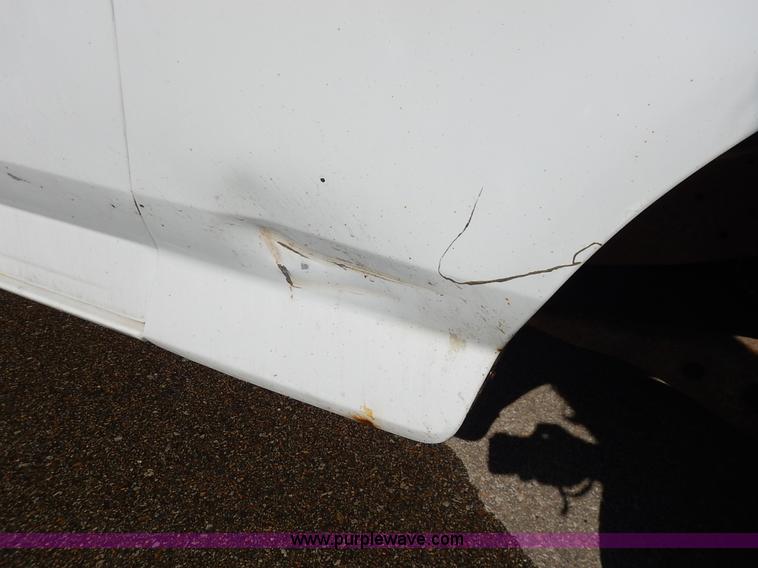 image for item I5102 1996 Ford F150 XL pickup truck