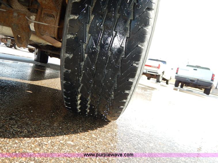 image for item I5102 1996 Ford F150 XL pickup truck