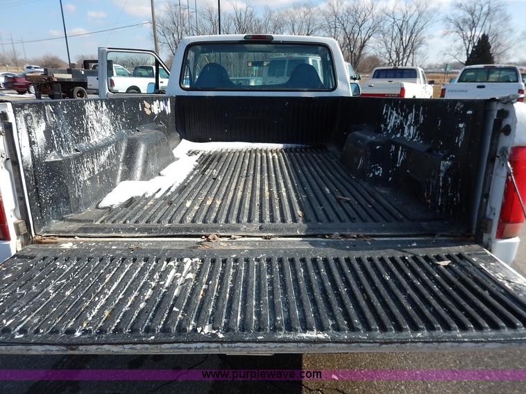 image for item I5102 1996 Ford F150 XL pickup truck