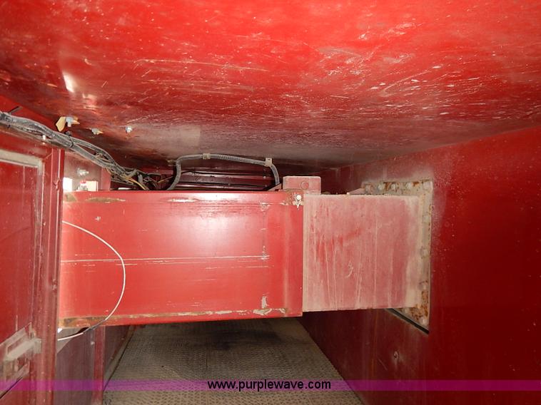 image for item I5151 1976 International CargoStar 1950 fire truck