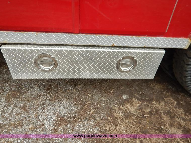 image for item I5151 1976 International CargoStar 1950 fire truck