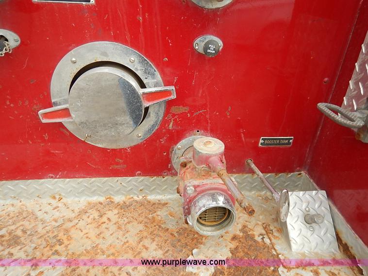 image for item I5151 1976 International CargoStar 1950 fire truck