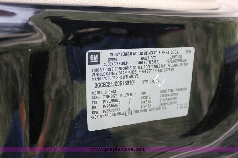 image for item J2306 2009 Chevrolet Silverado 1500 Crew Cab pickup truck