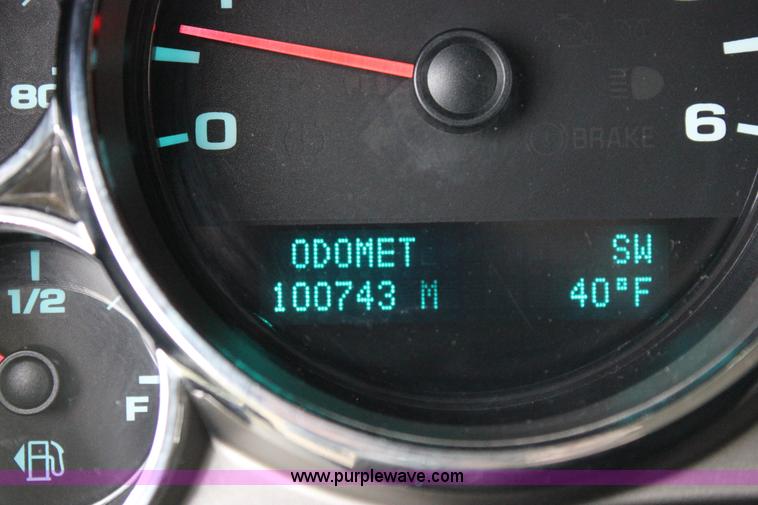 image for item J2306 2009 Chevrolet Silverado 1500 Crew Cab pickup truck