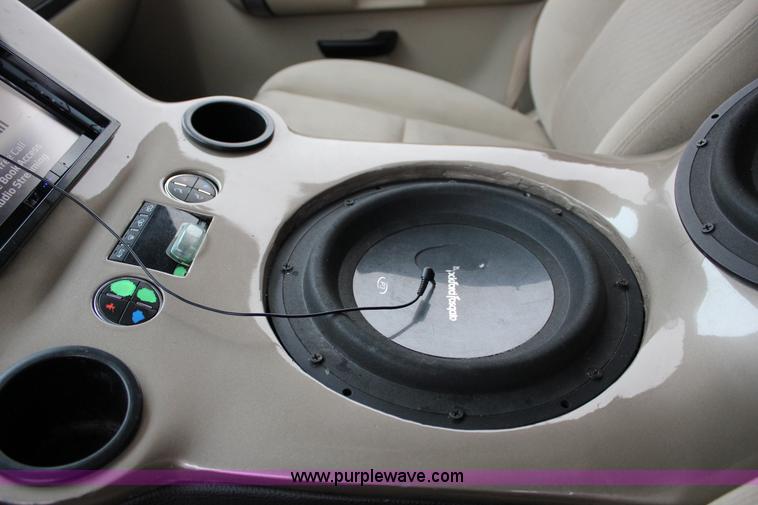 image for item J2306 2009 Chevrolet Silverado 1500 Crew Cab pickup truck