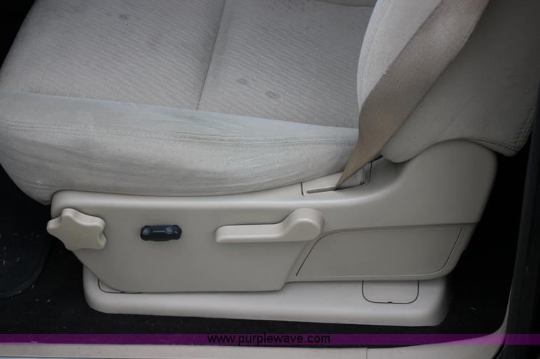 image for item J2306 2009 Chevrolet Silverado 1500 Crew Cab pickup truck