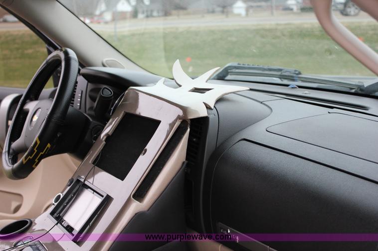 image for item J2306 2009 Chevrolet Silverado 1500 Crew Cab pickup truck