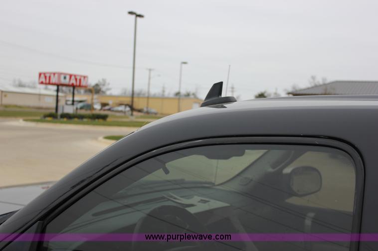 image for item J2306 2009 Chevrolet Silverado 1500 Crew Cab pickup truck