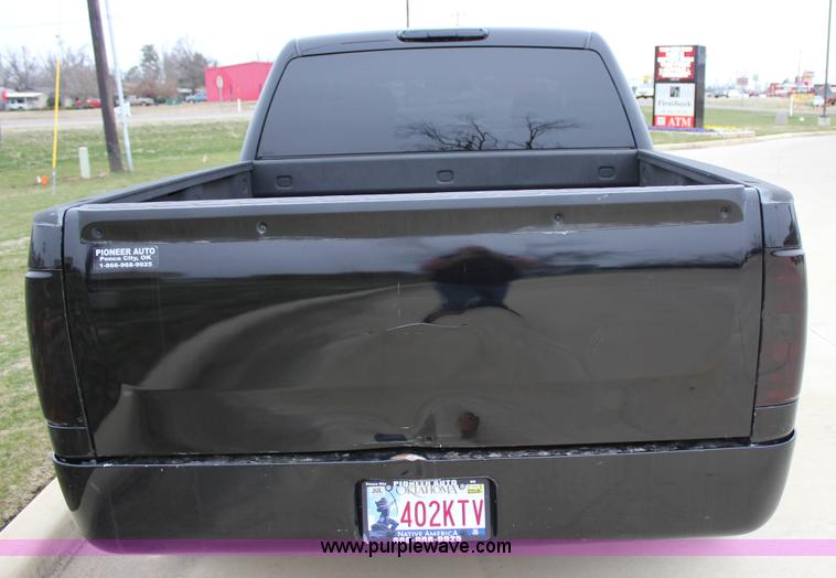 image for item J2306 2009 Chevrolet Silverado 1500 Crew Cab pickup truck