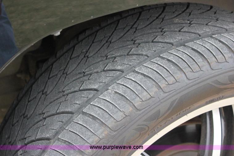 image for item J2306 2009 Chevrolet Silverado 1500 Crew Cab pickup truck