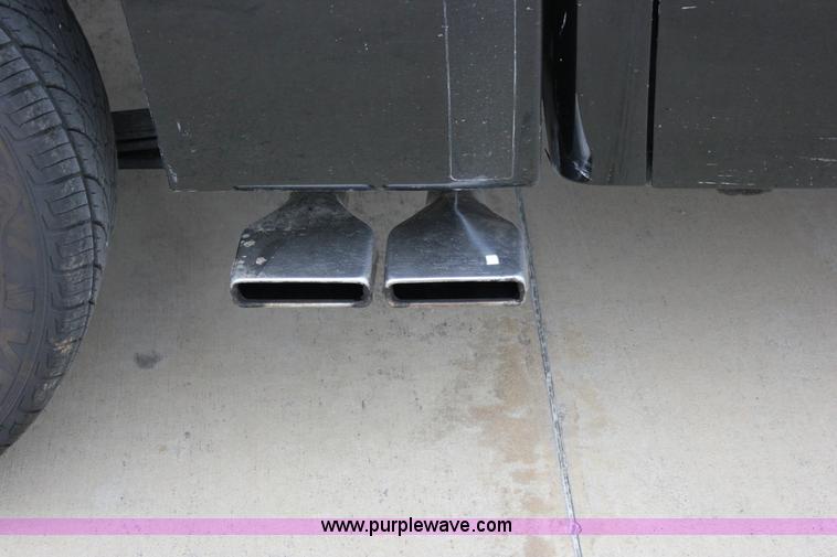 image for item J2306 2009 Chevrolet Silverado 1500 Crew Cab pickup truck