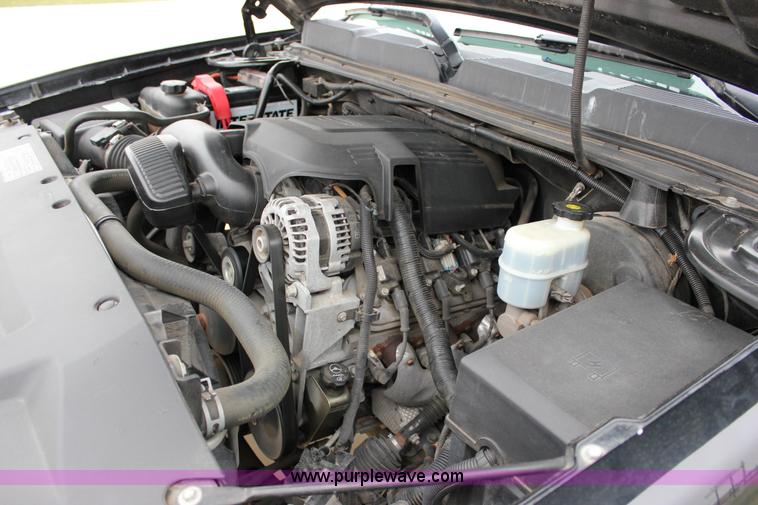 image for item J2306 2009 Chevrolet Silverado 1500 Crew Cab pickup truck