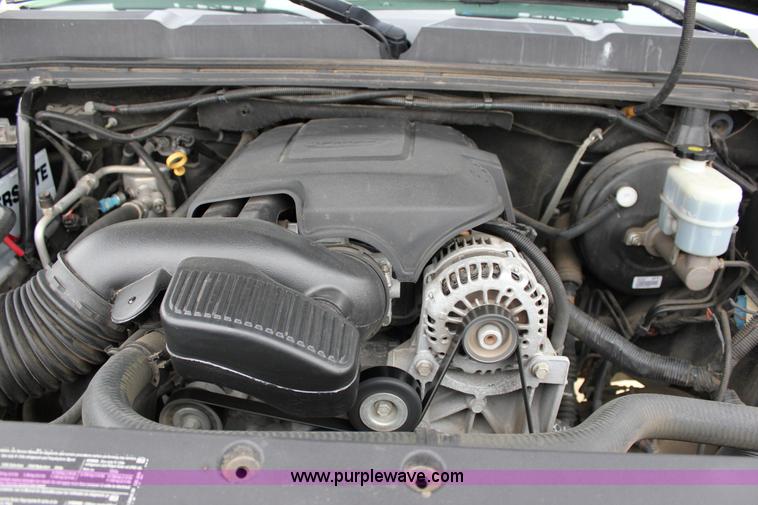 image for item J2306 2009 Chevrolet Silverado 1500 Crew Cab pickup truck