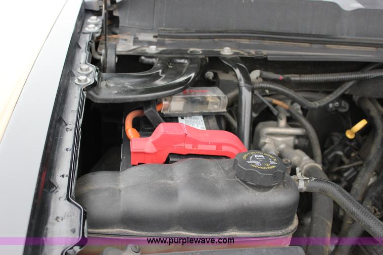 image for item J2306 2009 Chevrolet Silverado 1500 Crew Cab pickup truck