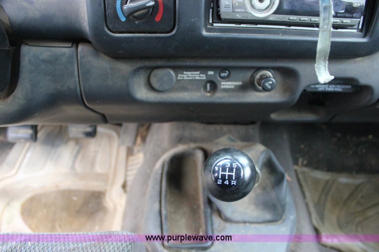 image for item J2307 1998 Dodge Dakota Sport Club Cab pickup truck