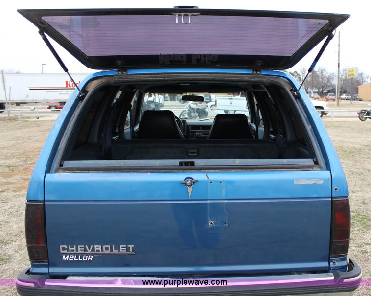 image for item J2310 1991 Chevrolet S10 Blazer Tahoe SUV