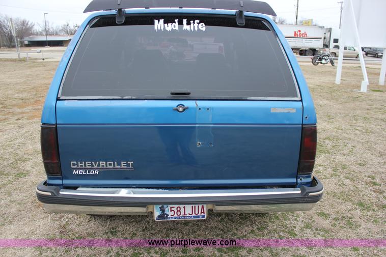 image for item J2310 1991 Chevrolet S10 Blazer Tahoe SUV