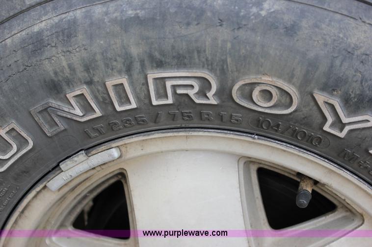 image for item J2310 1991 Chevrolet S10 Blazer Tahoe SUV