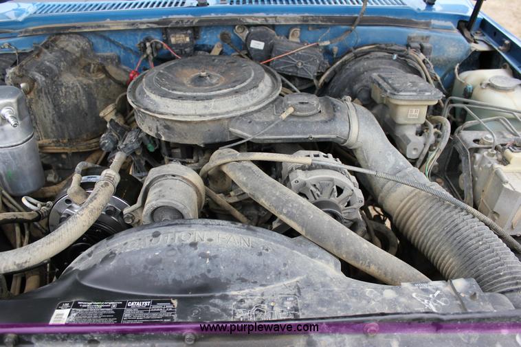 image for item J2310 1991 Chevrolet S10 Blazer Tahoe SUV