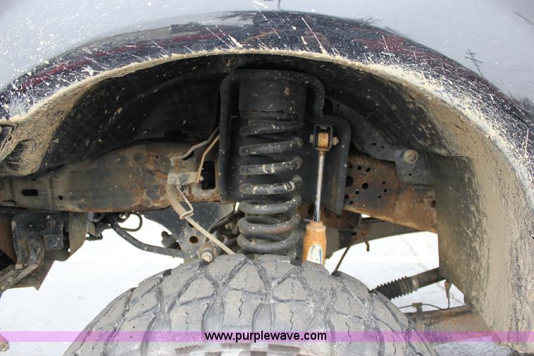 image for item J2311 2006 Ford F350 Super Duty Lariat Crew Cab pickup truck