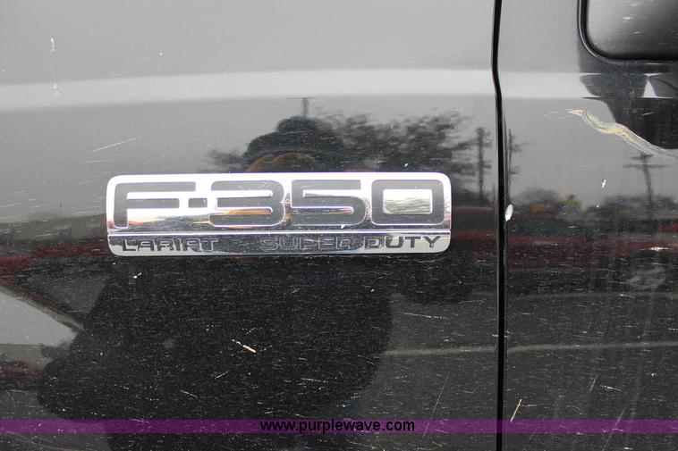 image for item J2311 2006 Ford F350 Super Duty Lariat Crew Cab pickup truck
