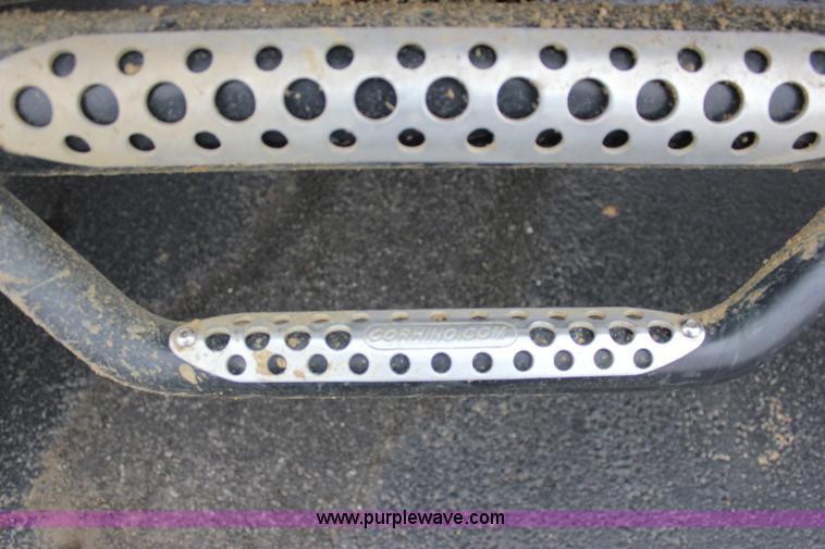 image for item J2311 2006 Ford F350 Super Duty Lariat Crew Cab pickup truck