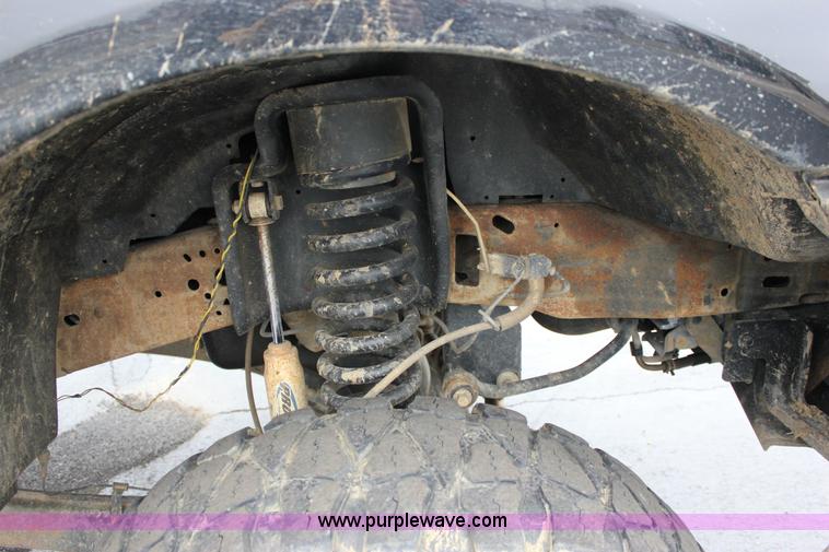 image for item J2311 2006 Ford F350 Super Duty Lariat Crew Cab pickup truck