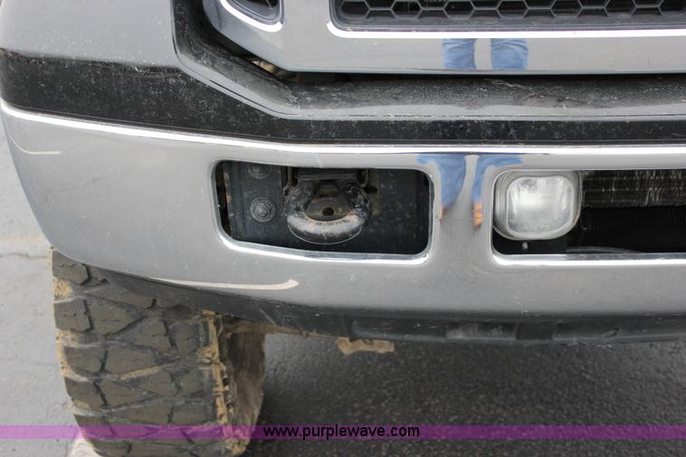 image for item J2311 2006 Ford F350 Super Duty Lariat Crew Cab pickup truck