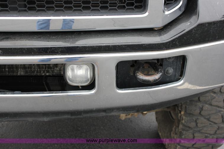 image for item J2311 2006 Ford F350 Super Duty Lariat Crew Cab pickup truck