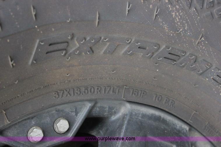 image for item J2311 2006 Ford F350 Super Duty Lariat Crew Cab pickup truck