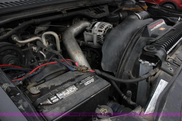 image for item J2311 2006 Ford F350 Super Duty Lariat Crew Cab pickup truck