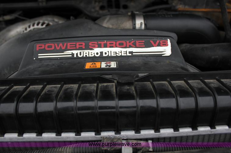 image for item J2311 2006 Ford F350 Super Duty Lariat Crew Cab pickup truck