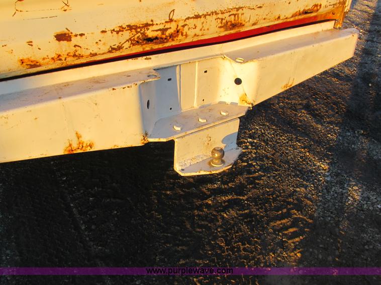 image for item K2022 1983 Ford F250 pickup truck