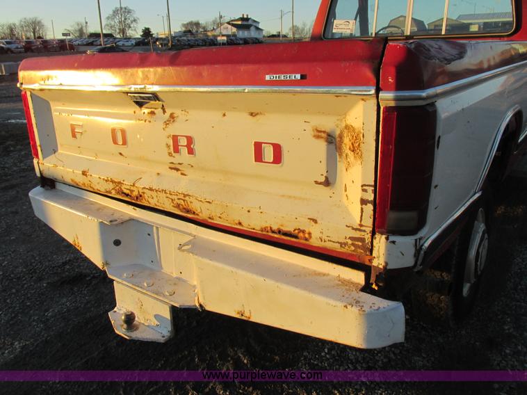 image for item K2022 1983 Ford F250 pickup truck