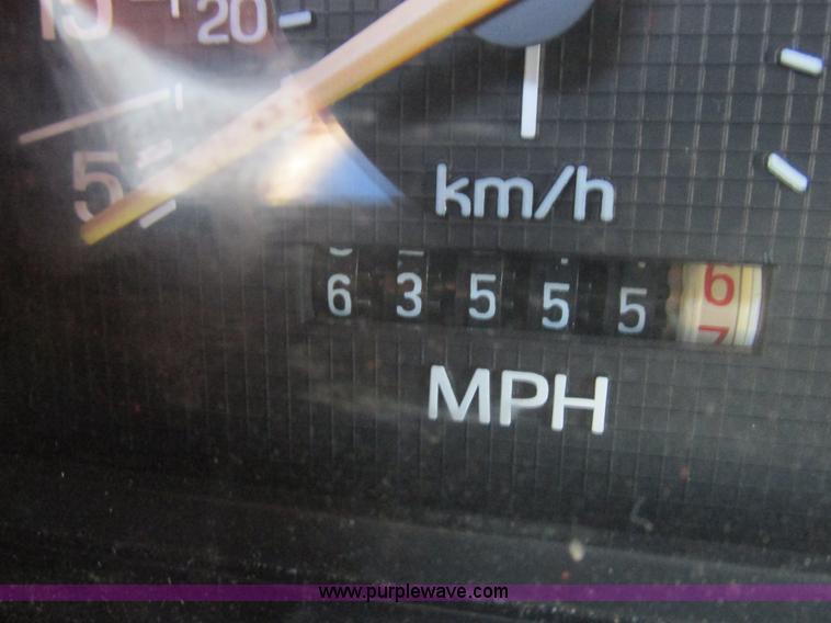 image for item K2022 1983 Ford F250 pickup truck