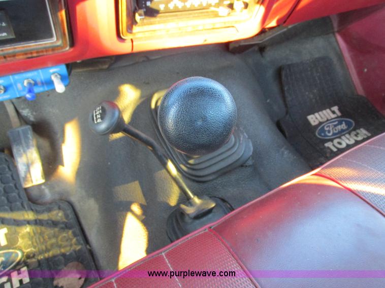 image for item K2022 1983 Ford F250 pickup truck