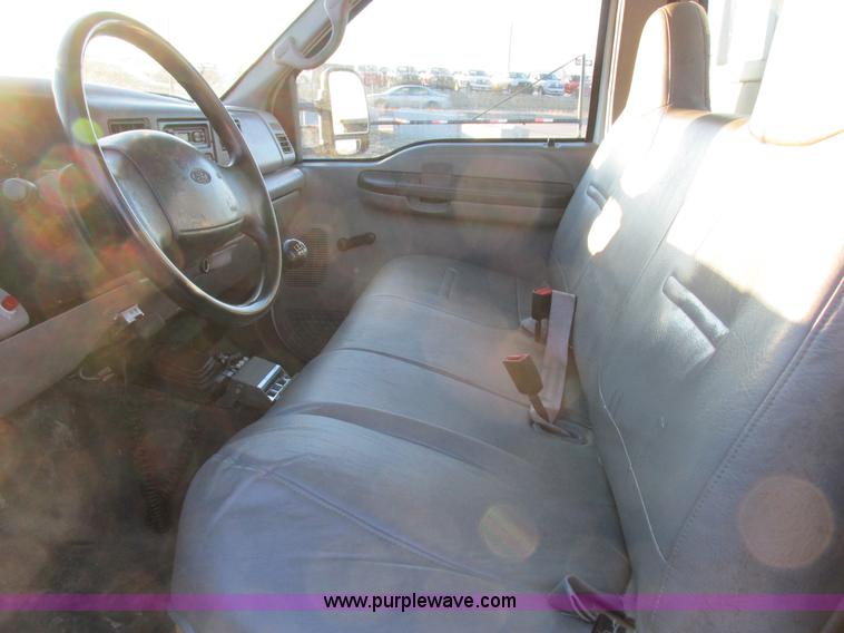 image for item K2024 1999 Ford F350 Super Duty bucket truck